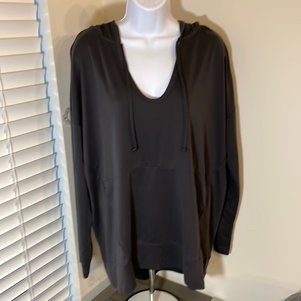 FABLETICS Pullover Hoodie Size Small